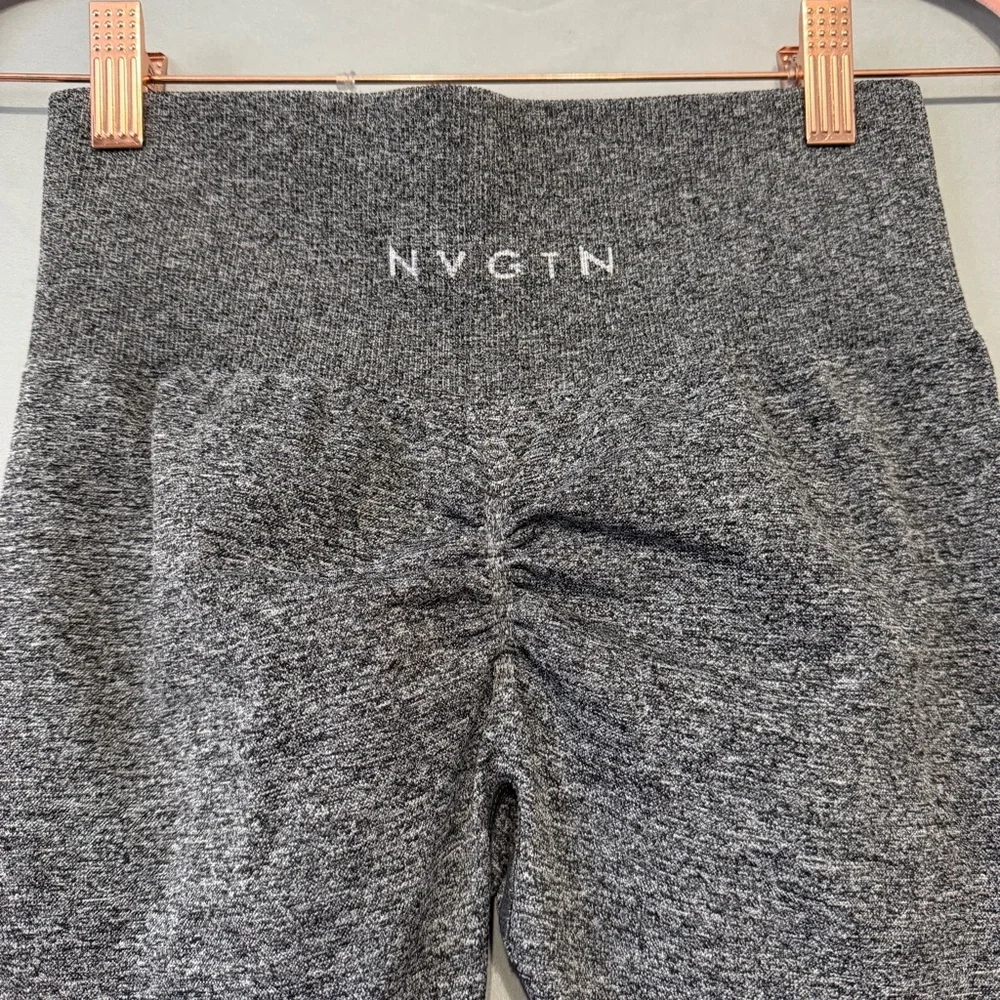 NVGTN Womens Contour Seamless Leggings Size Small Grey Scrunch Gym Workout Yoga - Picture 2 of 7